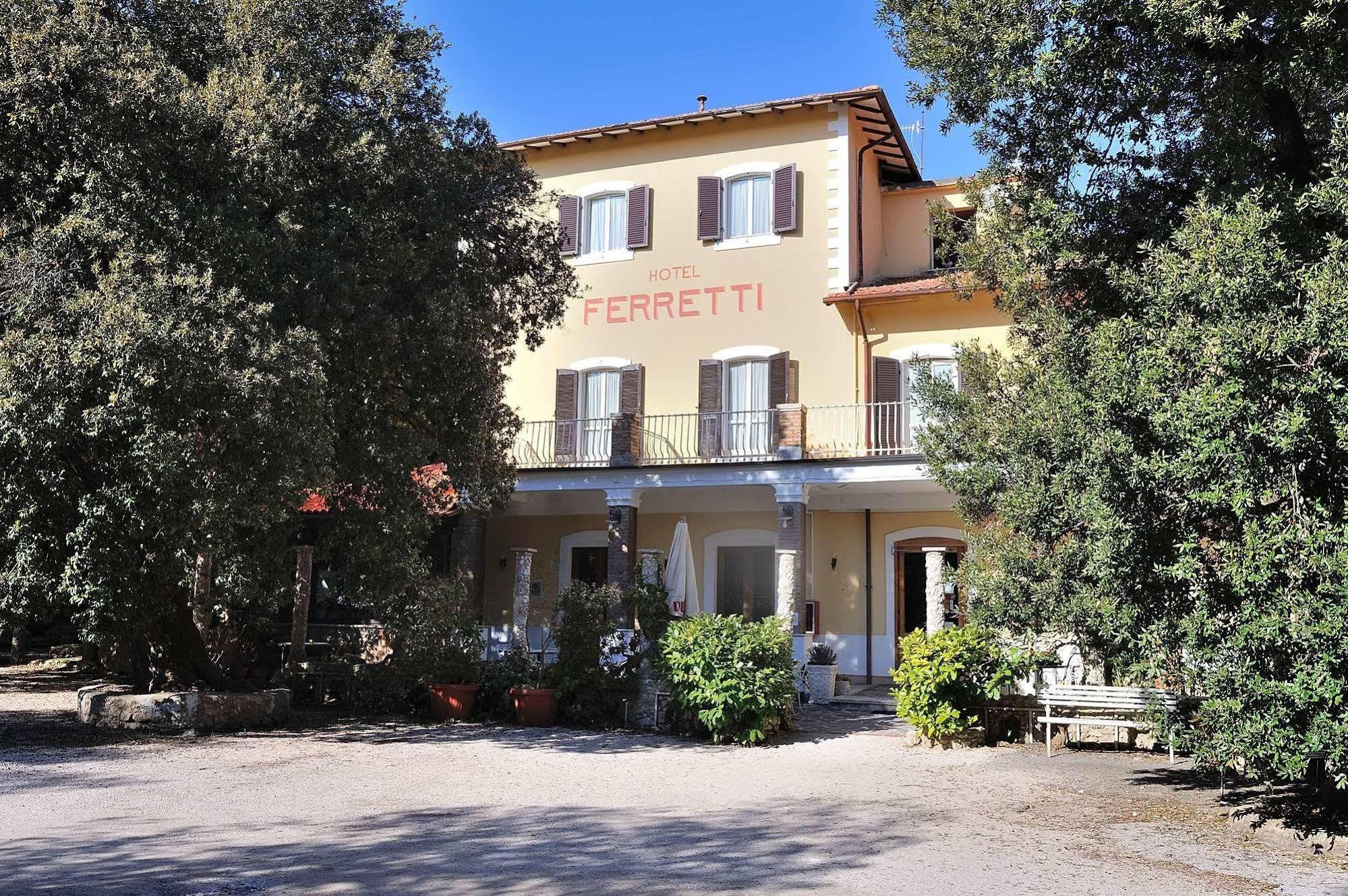 Albergo Ristorante Ferretti Monteluco Exterior foto